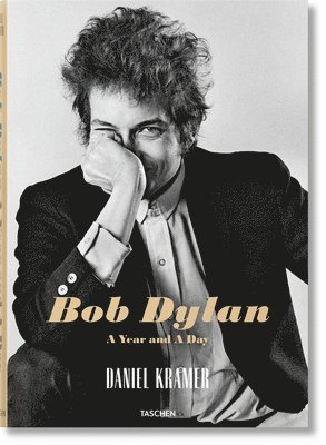 Daniel Kramer. Bob Dylan: A Year and a Day av Robert Santelli
