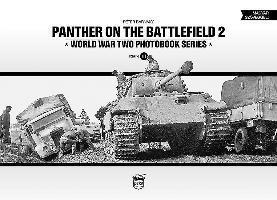 Peter Barnaky - Panther on the Battlefield 2: World War Two Photobook Series, Inbunden