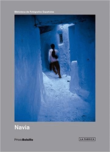 Navia, Häftad