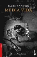 Care Santos - Media vida, Häftad