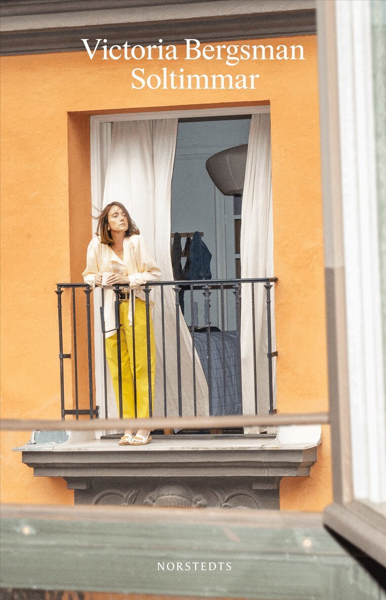 Victoria Bergsman - Soltimmar, Inbunden