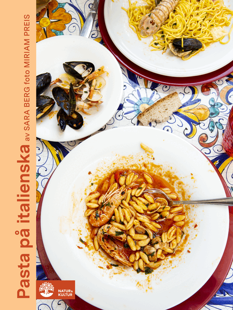 Sara Berg - Pasta på italienska, Inbunden