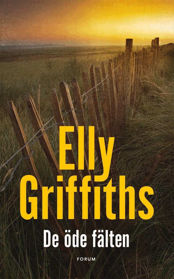 Elly Griffiths - De öde fälten, Inbunden