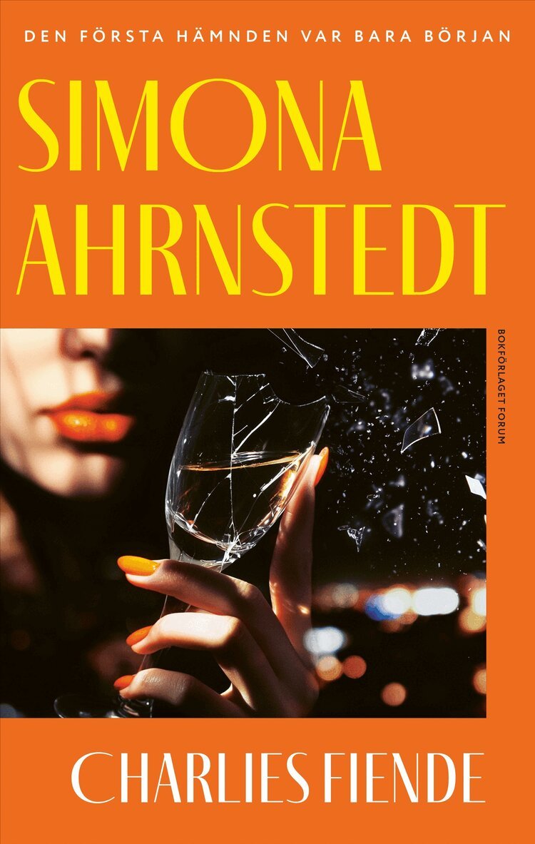 Simona Ahrnstedt - Charlies fiende, E-bok