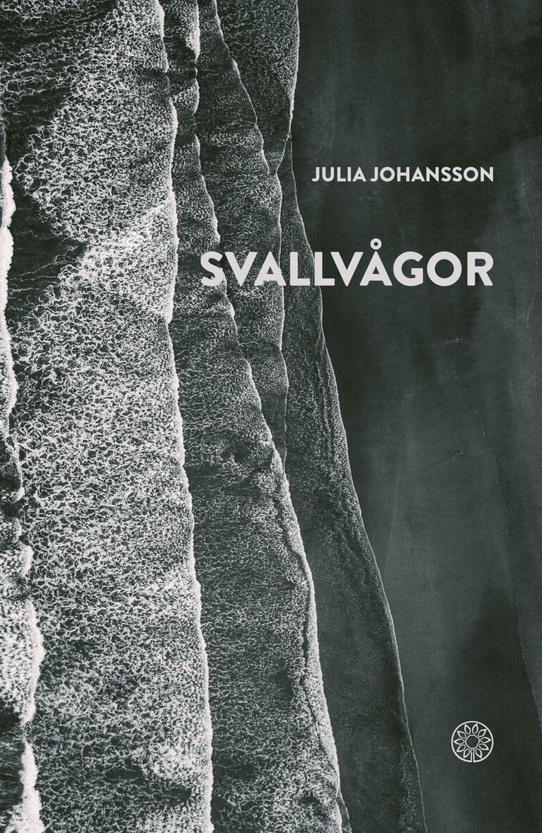 Julia Johansson - Svallvågor, Inbunden