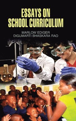 Marlow Ediger - Essays on School Curriculum, Inbunden