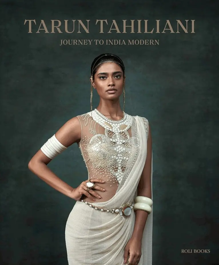 Tarun Tahiliani, Alia Allana - Tarun Tahiliani: Journey to India Modern, Inbunden. Tillgänglighet: Lägg i varukorg