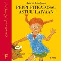 Peppi Pitktossu astuu laivaan