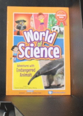 KWEK KAREN, Karen Kwek - World Of Science (Set 4), Häftad