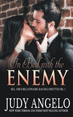 Judy Angelo - In Bed with the Enemy, Häftad