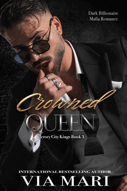 Via Mari - Crowned Queen, E-bok